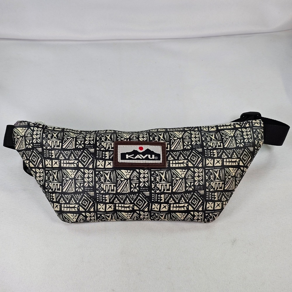 KAVU Spectator Belt Bag Waist Pack Black Cream Geometric Tribal Print Hip Bag